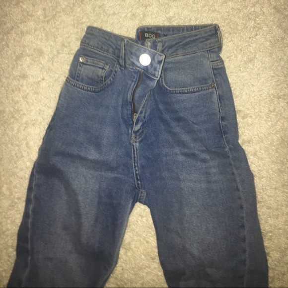 Urban Outfitters BDG Mom Jeans - Picture 5 of 6